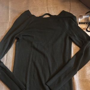 EUC Lululemon Unity Back Drop Sweater  size 2